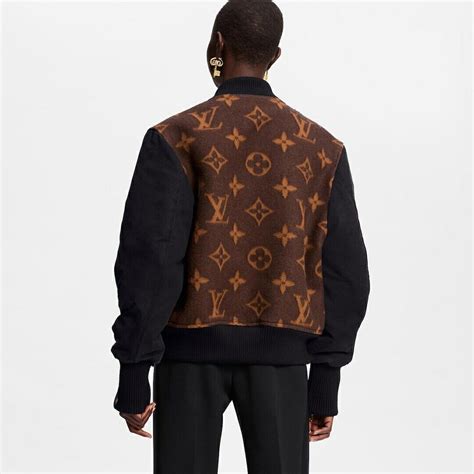 louis vuitton jacket with pouches